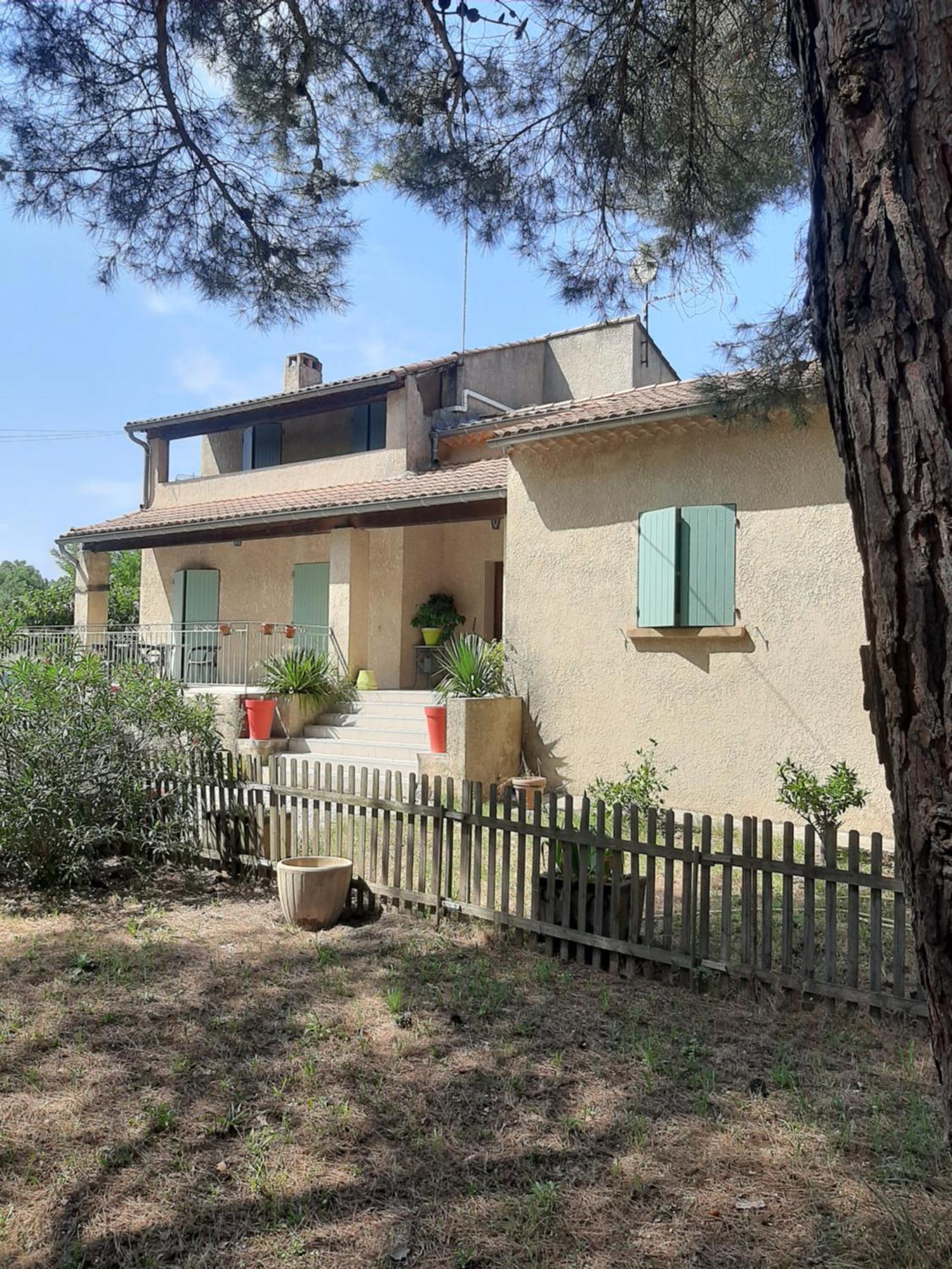 Appartement Avec Grand Jardin Et Parking, Uzès Exterior foto